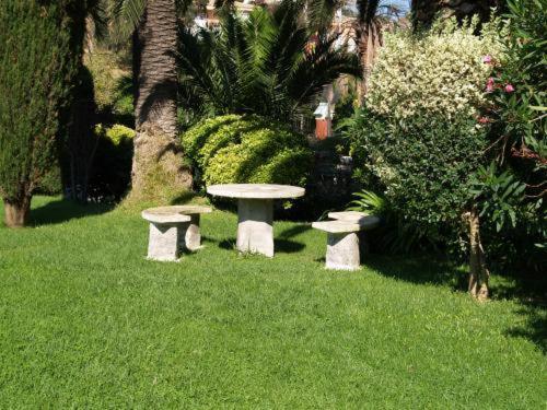 Hotel Hostal Del Sol سان فيليو ذي غيشولس المظهر الخارجي الصورة