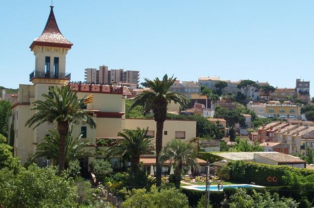 Hotel Hostal Del Sol سان فيليو ذي غيشولس المظهر الخارجي الصورة