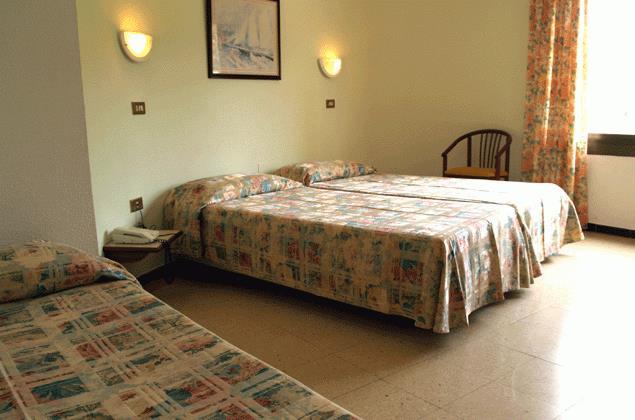 Hotel Hostal Del Sol سان فيليو ذي غيشولس المظهر الخارجي الصورة